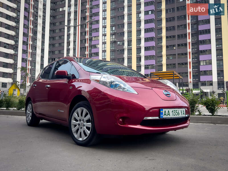 2014 nissan leaf
