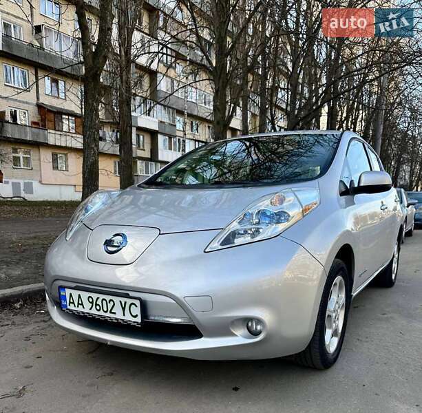 2014 nissan leaf