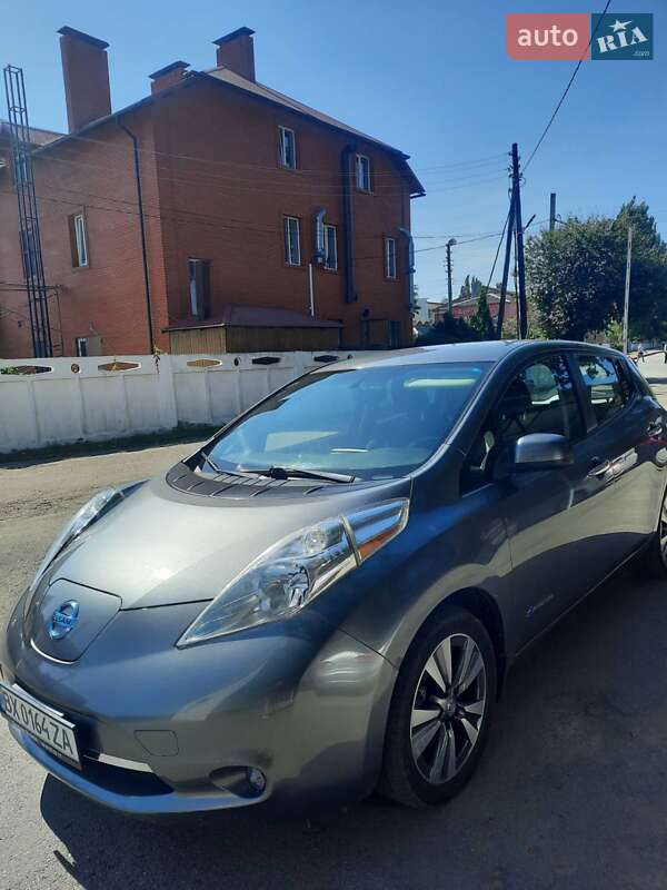 2014 nissan leaf