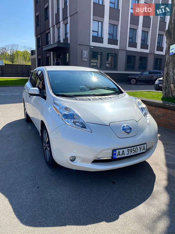 2014 nissan leaf