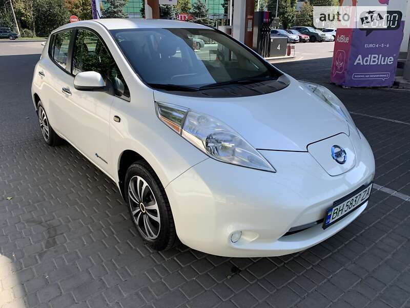 2014 nissan leaf