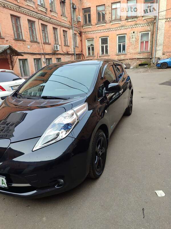 2015 nissan leaf