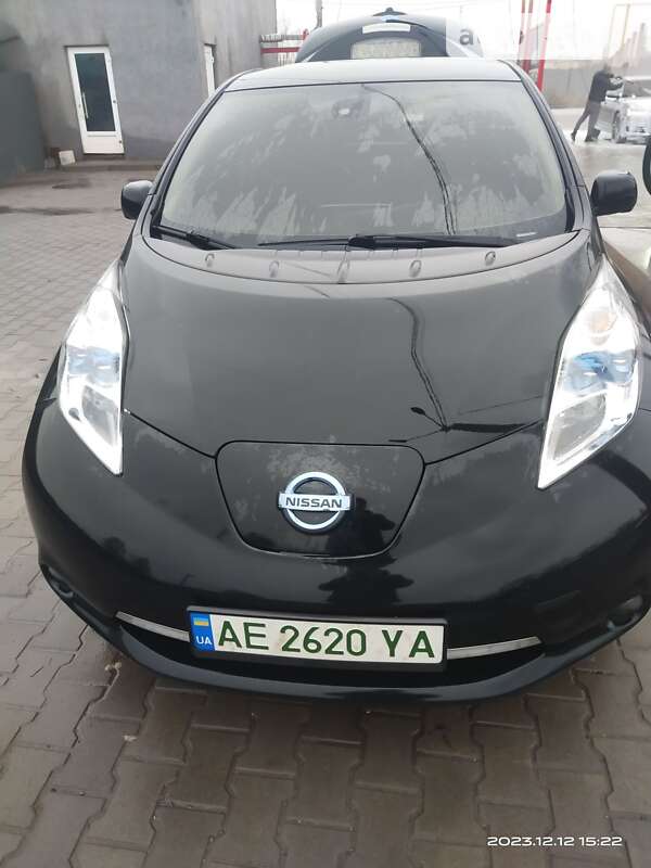 2014 nissan leaf