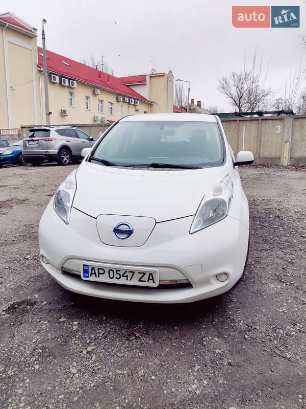 2014 nissan leaf
