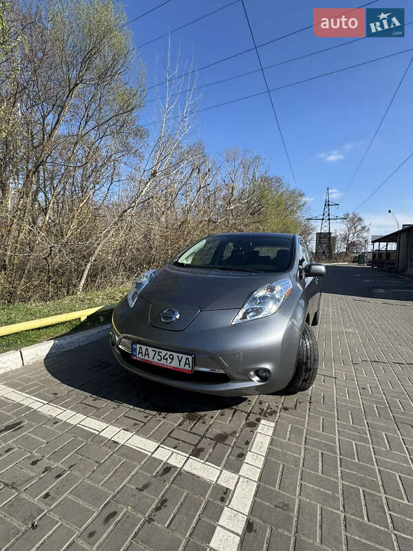 2015 nissan leaf