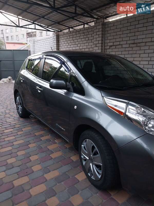 2015 nissan leaf