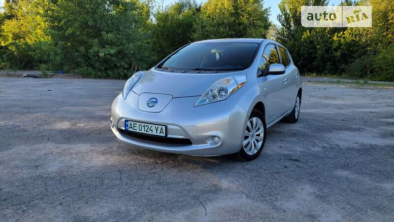 2015 nissan leaf