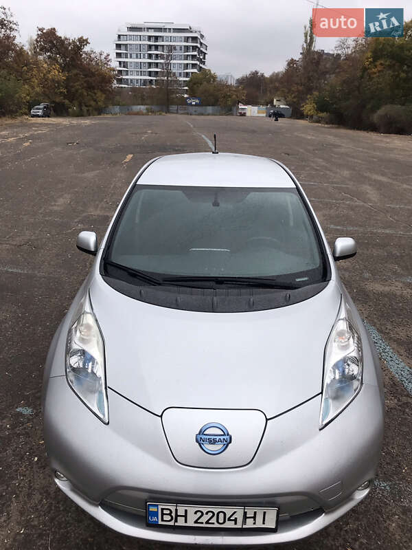 2013 nissan leaf