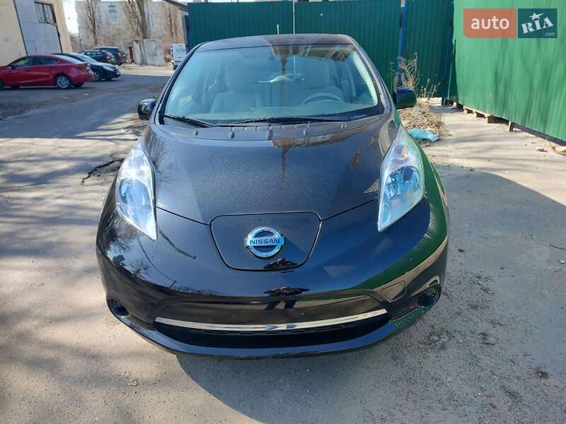 2014 nissan leaf