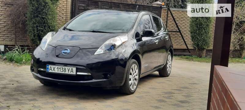 2014 nissan leaf