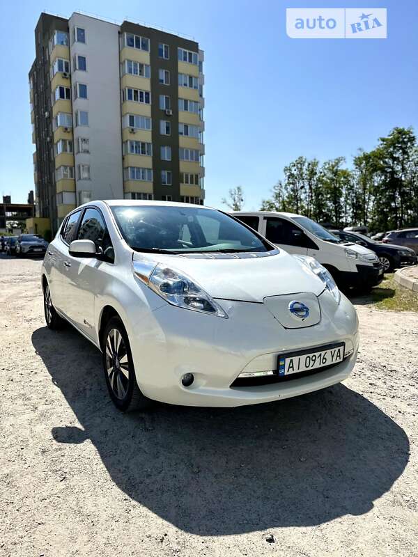 2014 nissan leaf