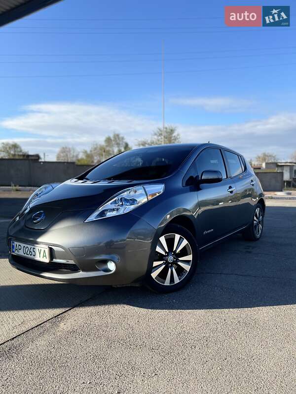2014 nissan leaf