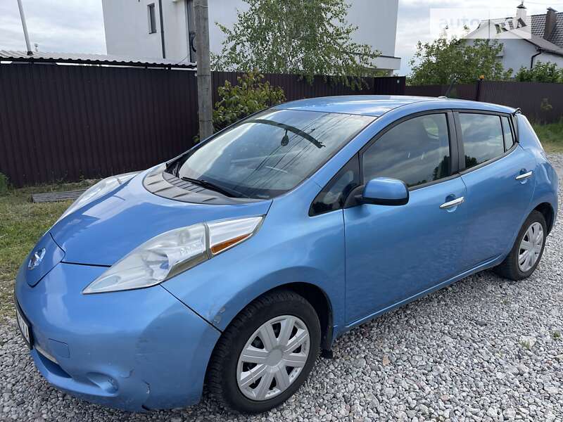 2014 nissan leaf