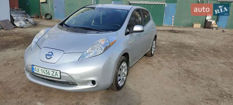 2014 nissan leaf