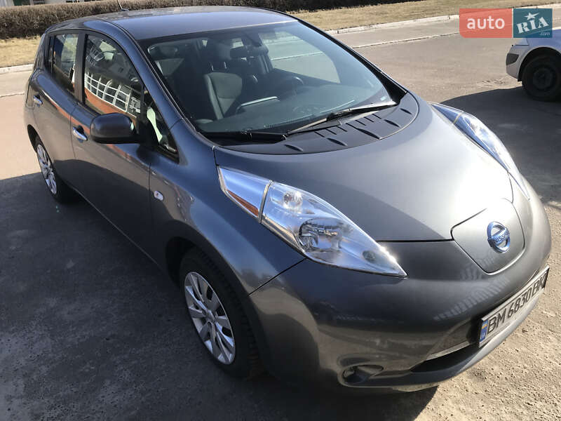 2015 NISSAN Leaf