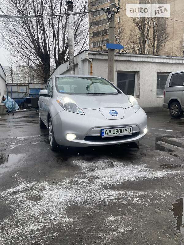 2014 nissan leaf