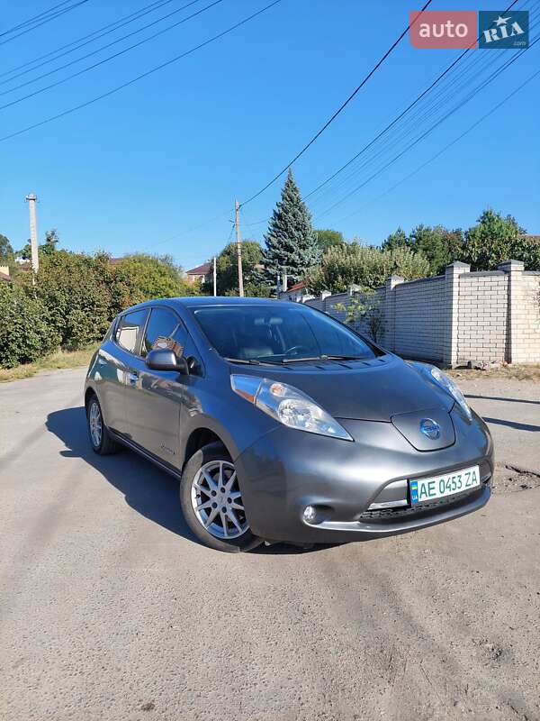 2015 nissan leaf