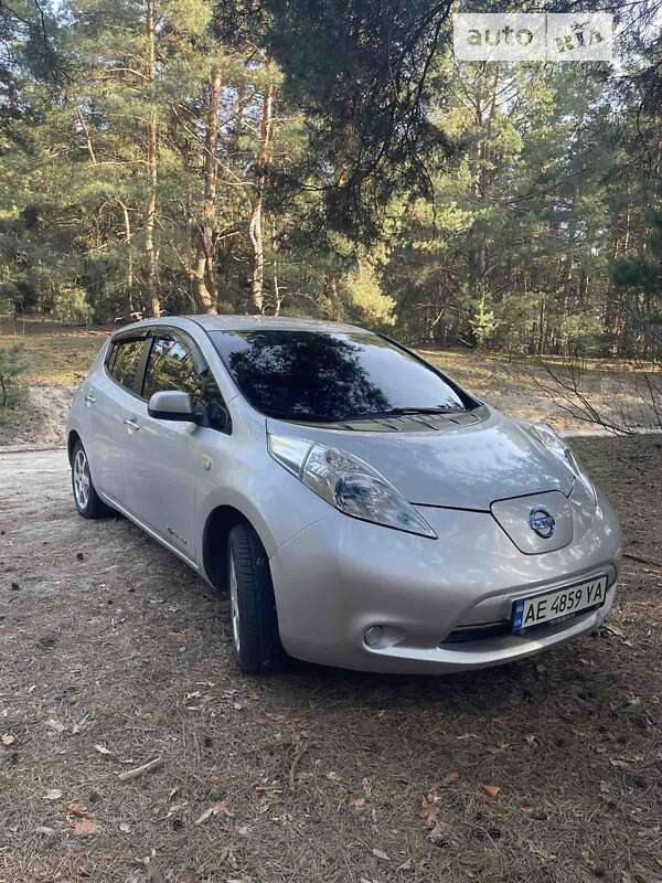 2015 nissan leaf