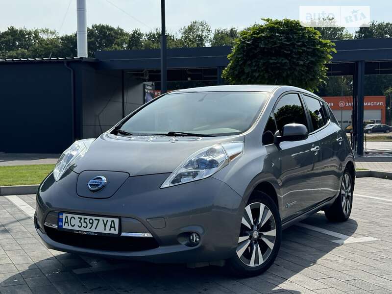 2015 nissan leaf