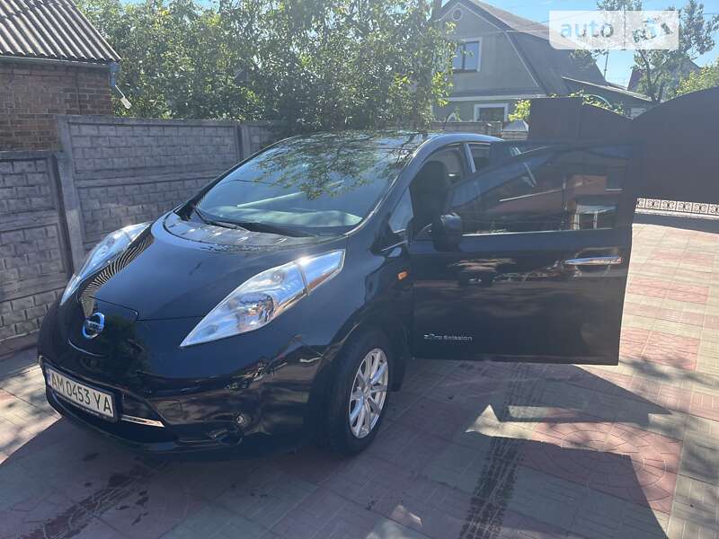 2015 nissan leaf