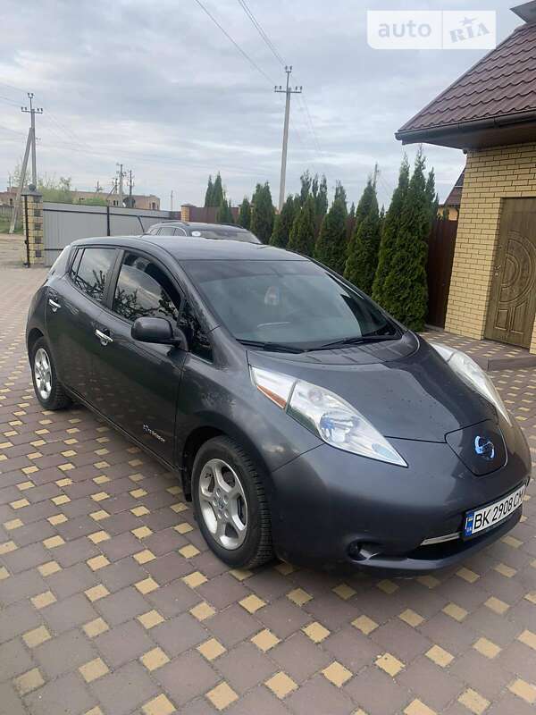 2013 nissan leaf