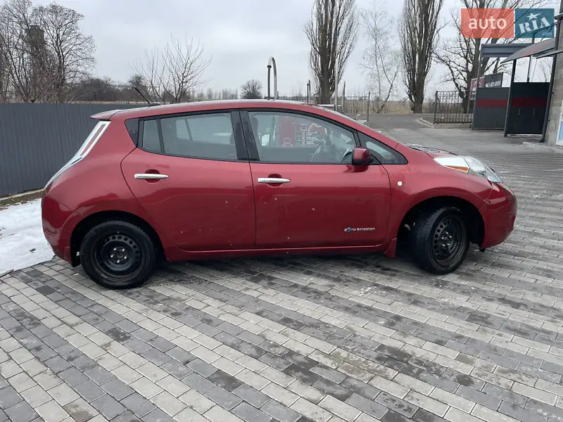 2014 nissan leaf