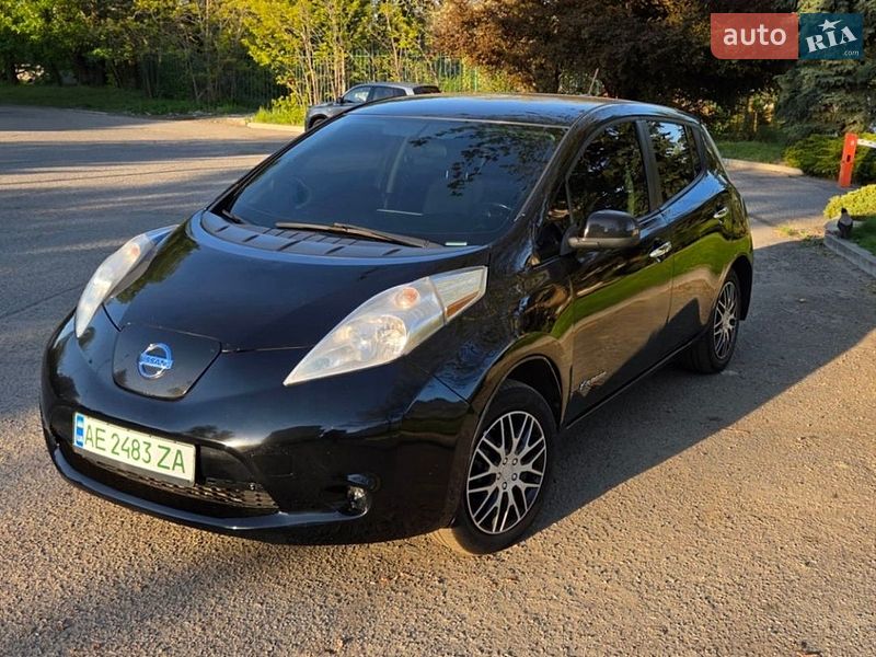 2014 nissan leaf