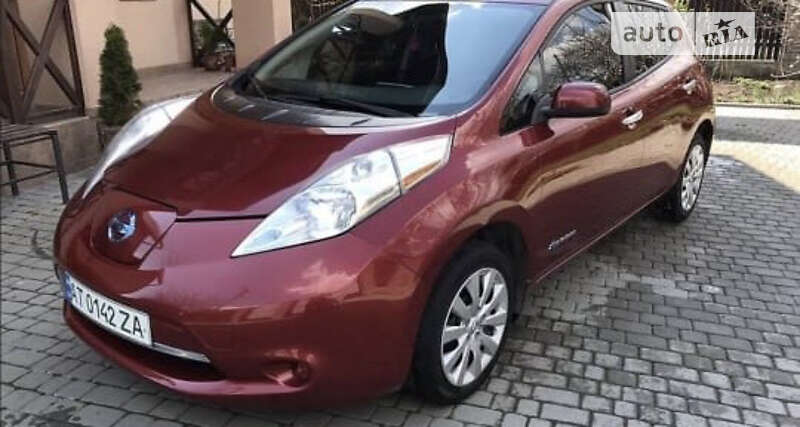 2014 nissan leaf