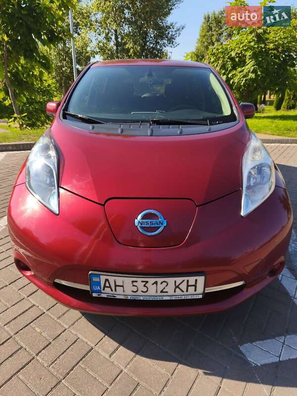 2014 nissan leaf