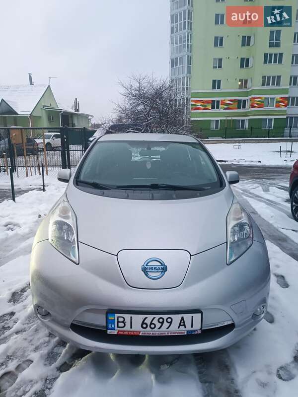 2014 nissan leaf