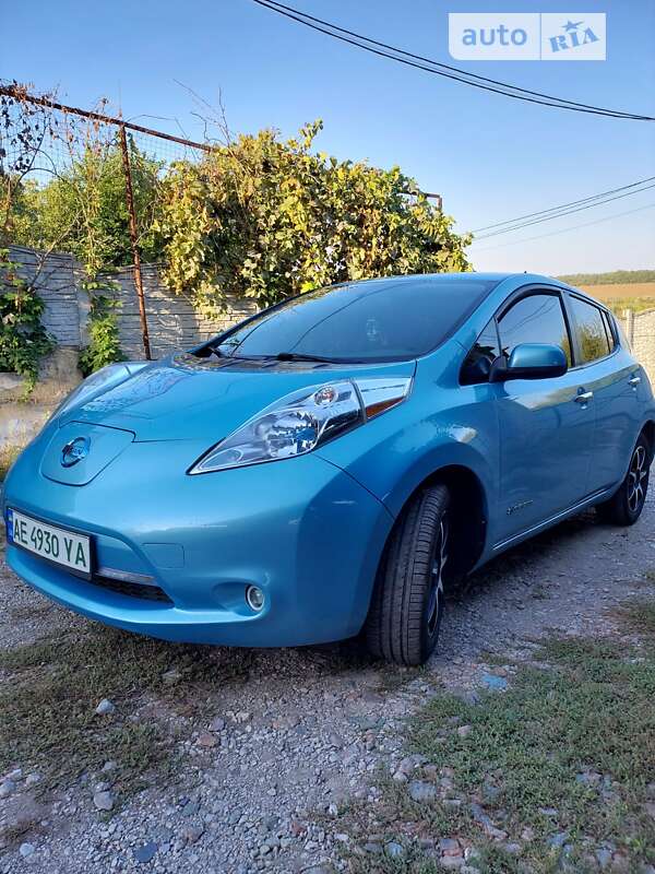 2014 nissan leaf