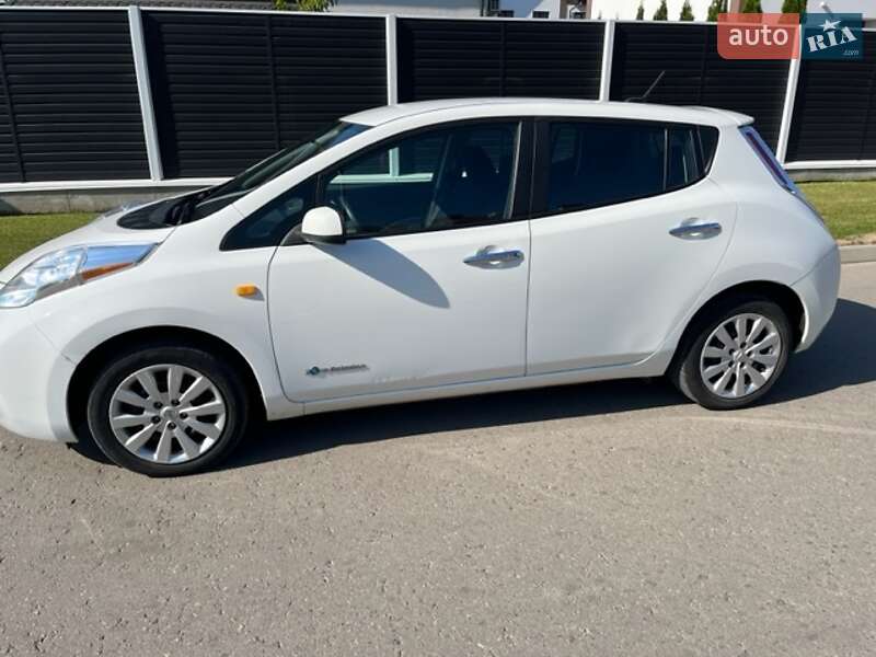 2015 nissan leaf