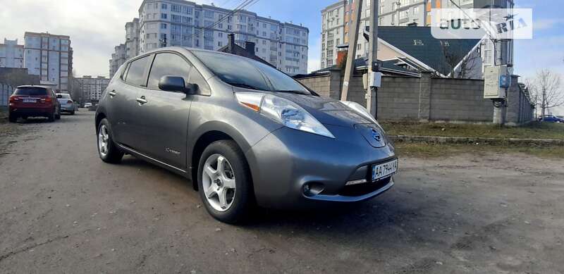 2015 nissan leaf