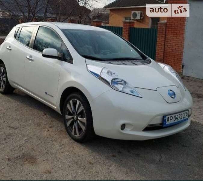 2015 nissan leaf