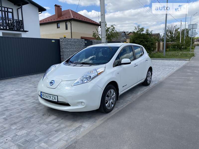 2015 nissan leaf