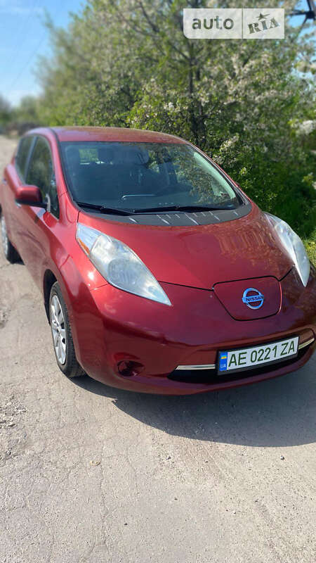 2015 nissan leaf