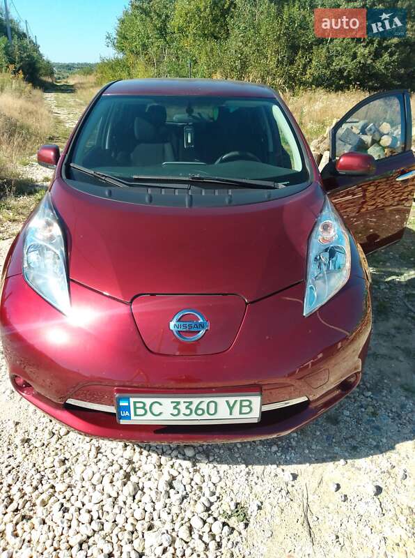 2015 nissan leaf