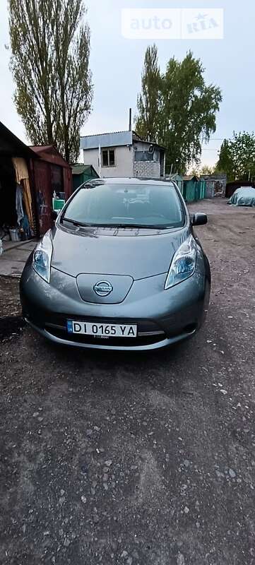 2014 nissan leaf