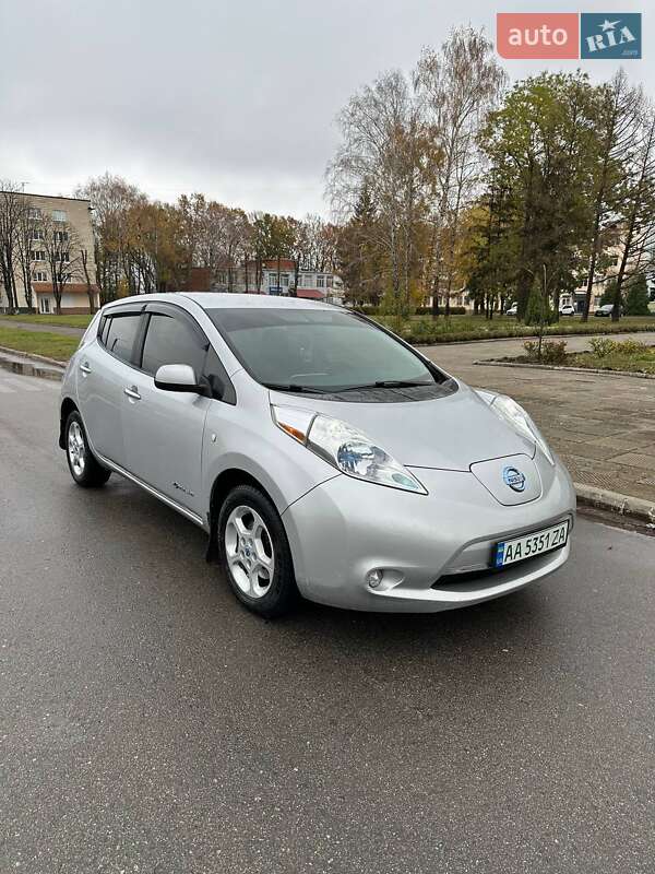 2014 nissan leaf