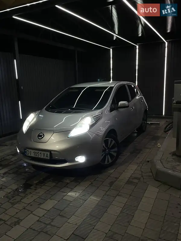 2014 nissan leaf