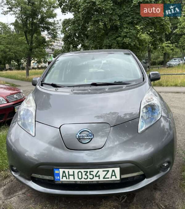 2015 nissan leaf