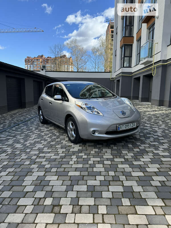 2015 nissan leaf