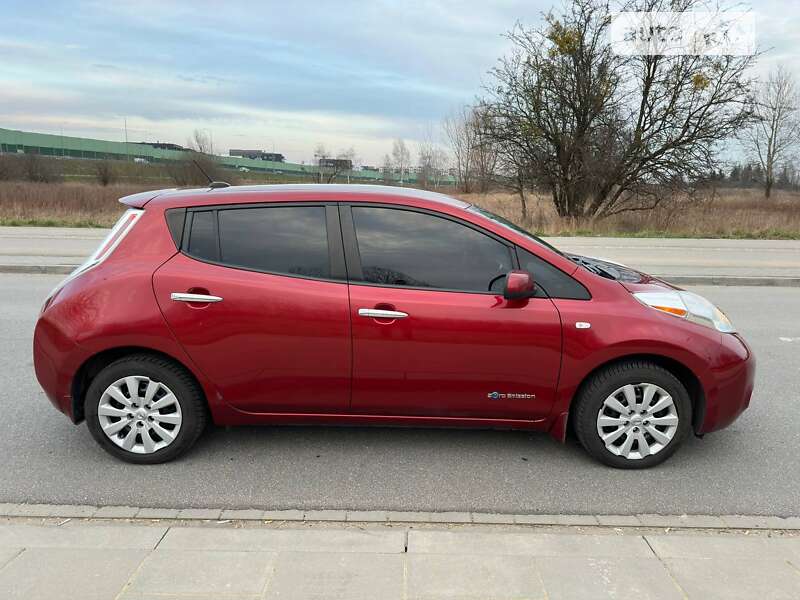 2015 nissan leaf