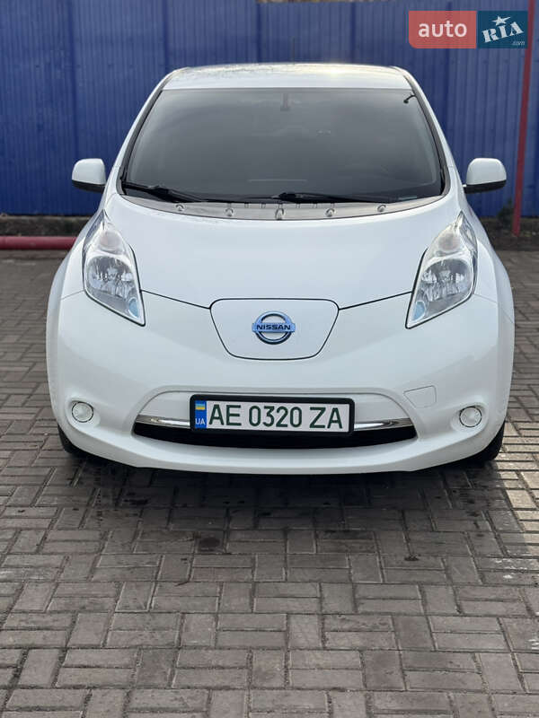 2015 nissan leaf