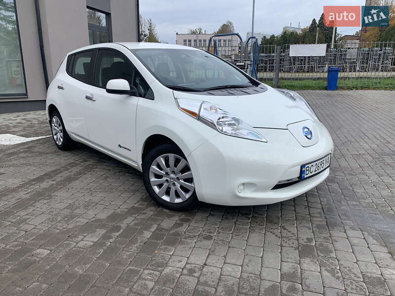 2016 nissan leaf