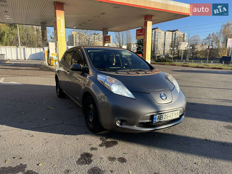 2016 nissan leaf