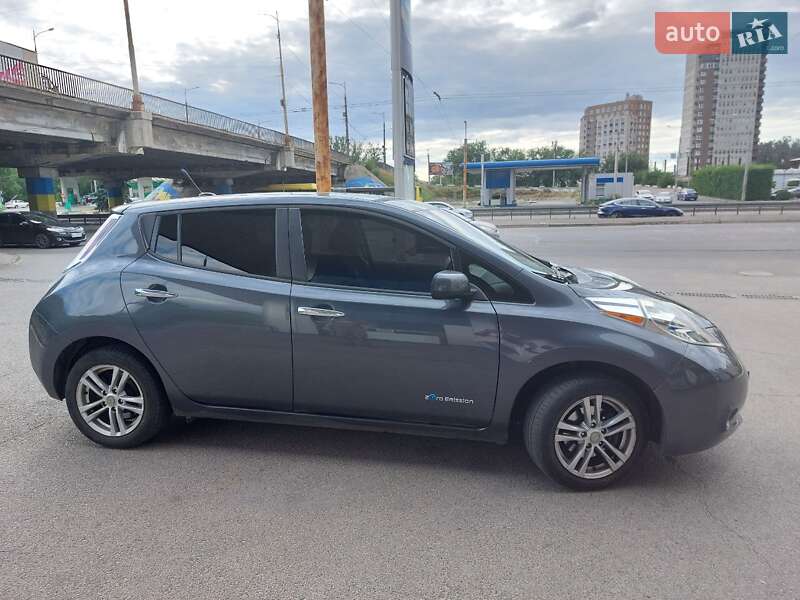2013 nissan leaf