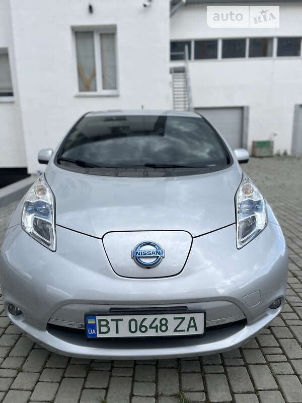 2014 nissan leaf