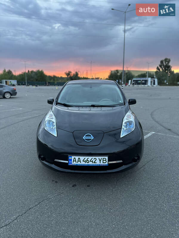 2014 nissan leaf