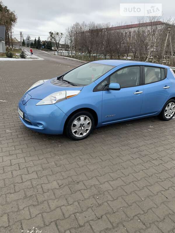 2014 nissan leaf